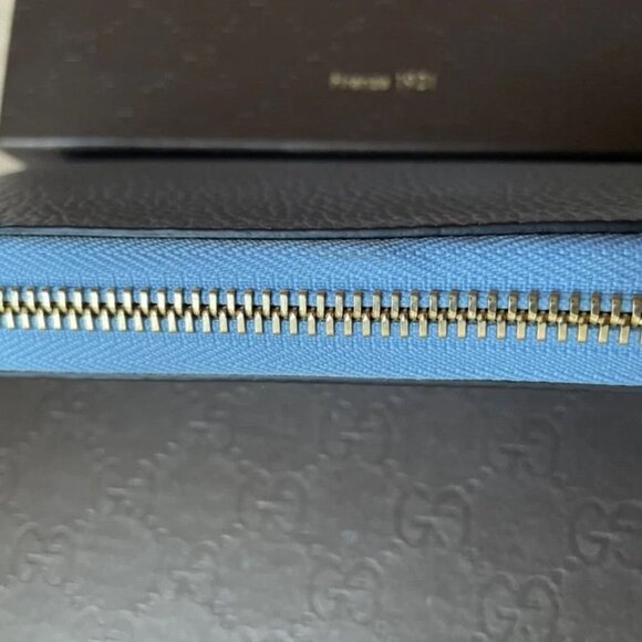 Brand NEW Authentic GUCCI Leather zipper wallet- light blue - Picture 7 of 14